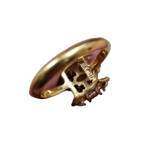 Size 7 Vintage Gold Toned Signed Avon Faux Opal Rhinestones Opaline Ring - Picture 3 of 3